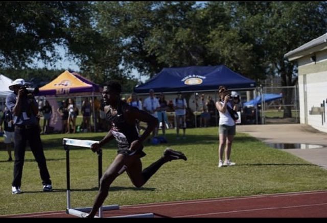 Athlete profile featured image number 3 of 4