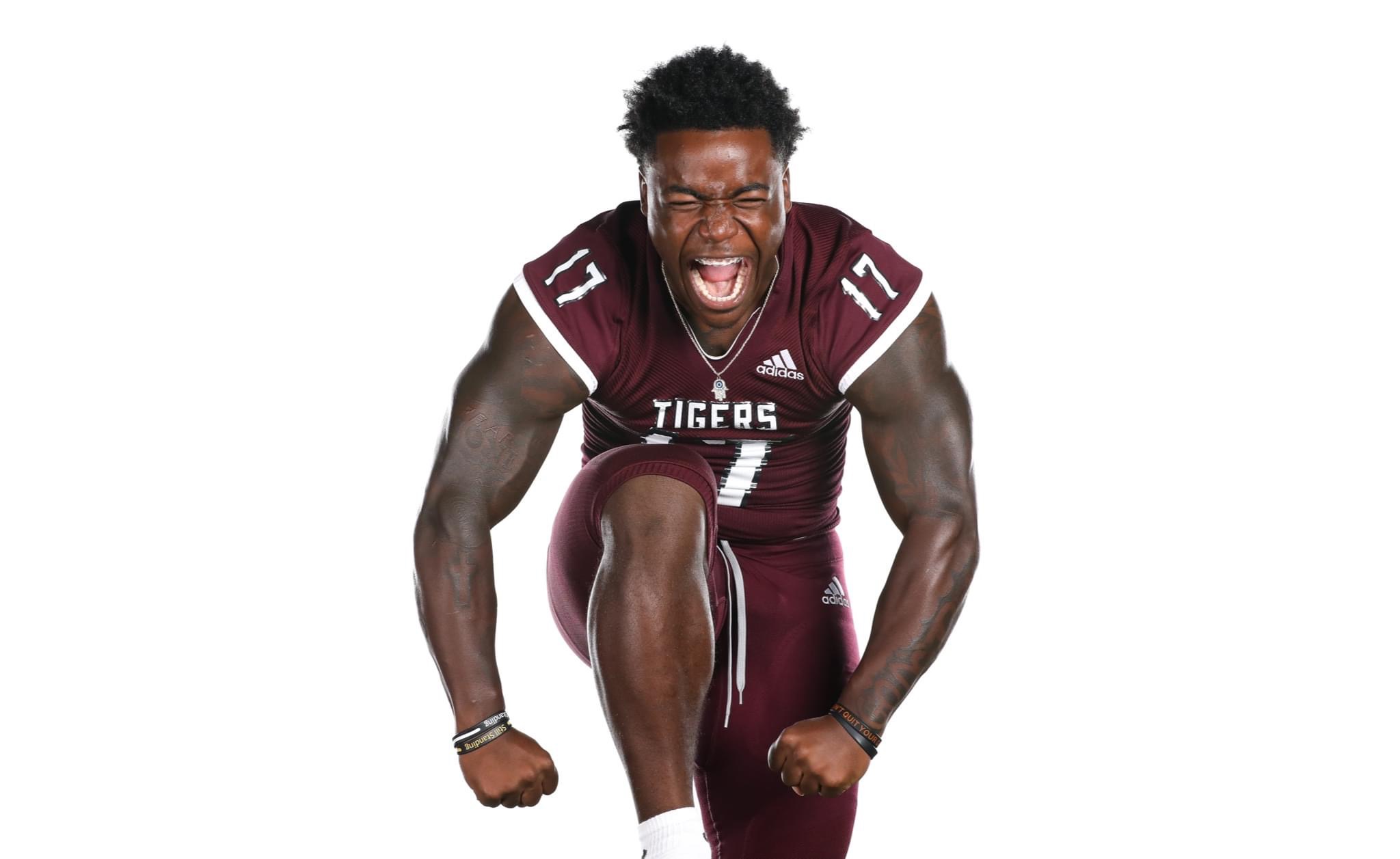 Travell Wright athlete profile head shot