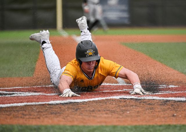 Athlete profile featured image number 4 of 5