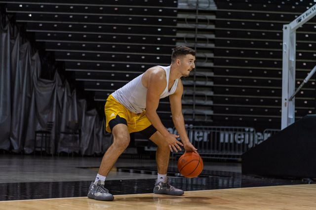 Athlete profile featured image number 2 of 5