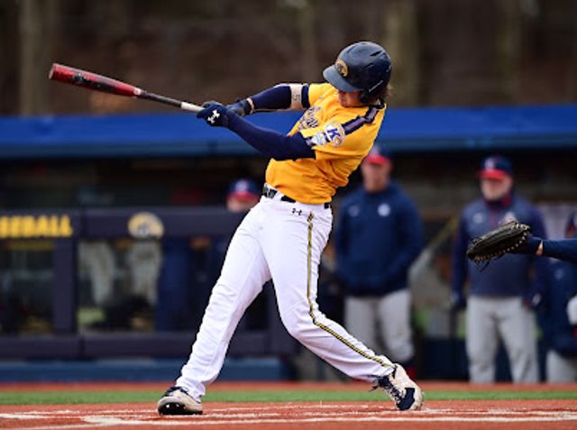 Athlete profile featured image number 2 of 4