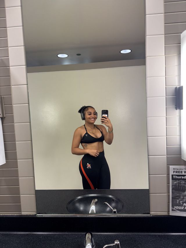 Athlete profile featured image number 2 of 4
