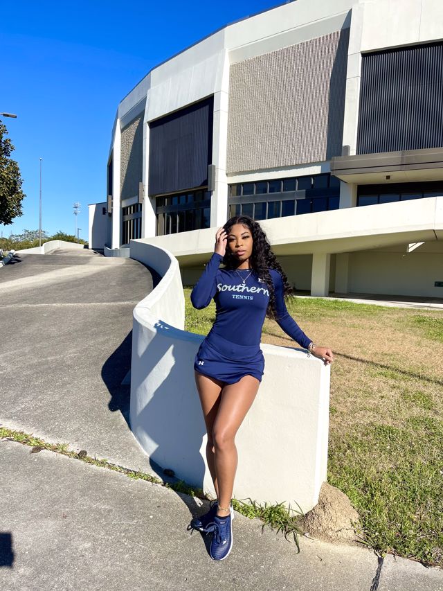 Athlete profile featured image number 1 of 4