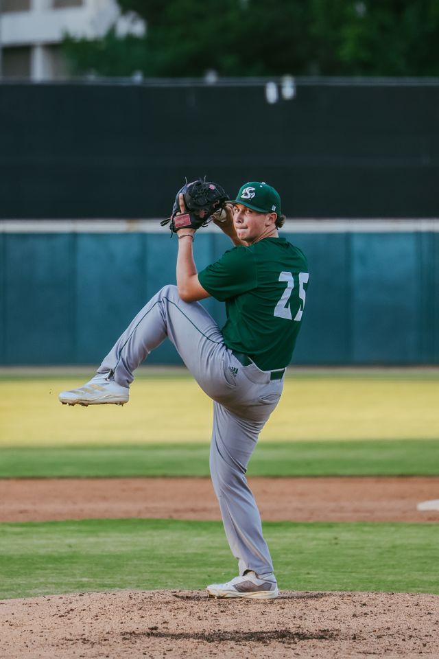 Athlete profile featured image number 7 of 10