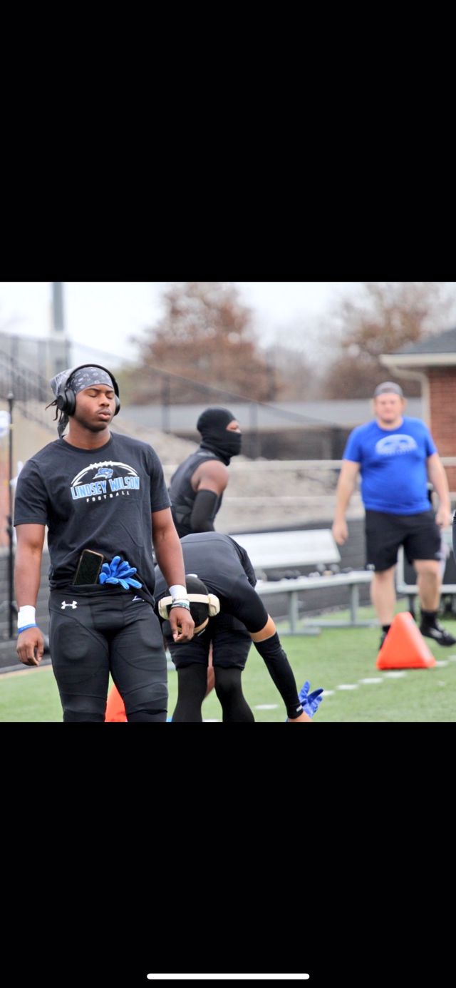 Athlete profile featured image number 1 of 5