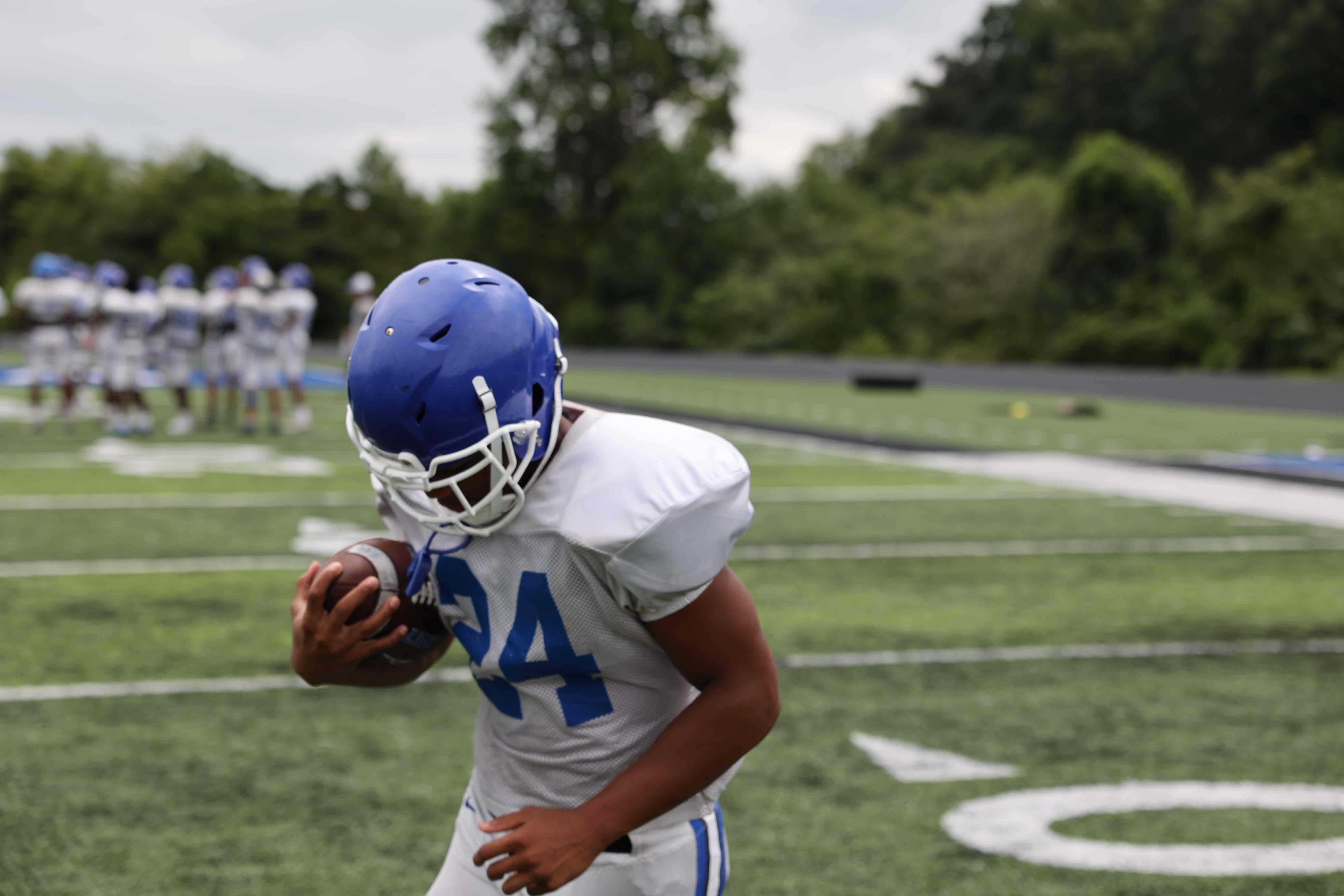 Davontaye Saunders athlete profile head shot