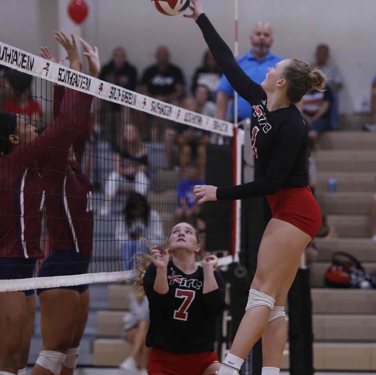 Baylee Warneke athlete profile head shot