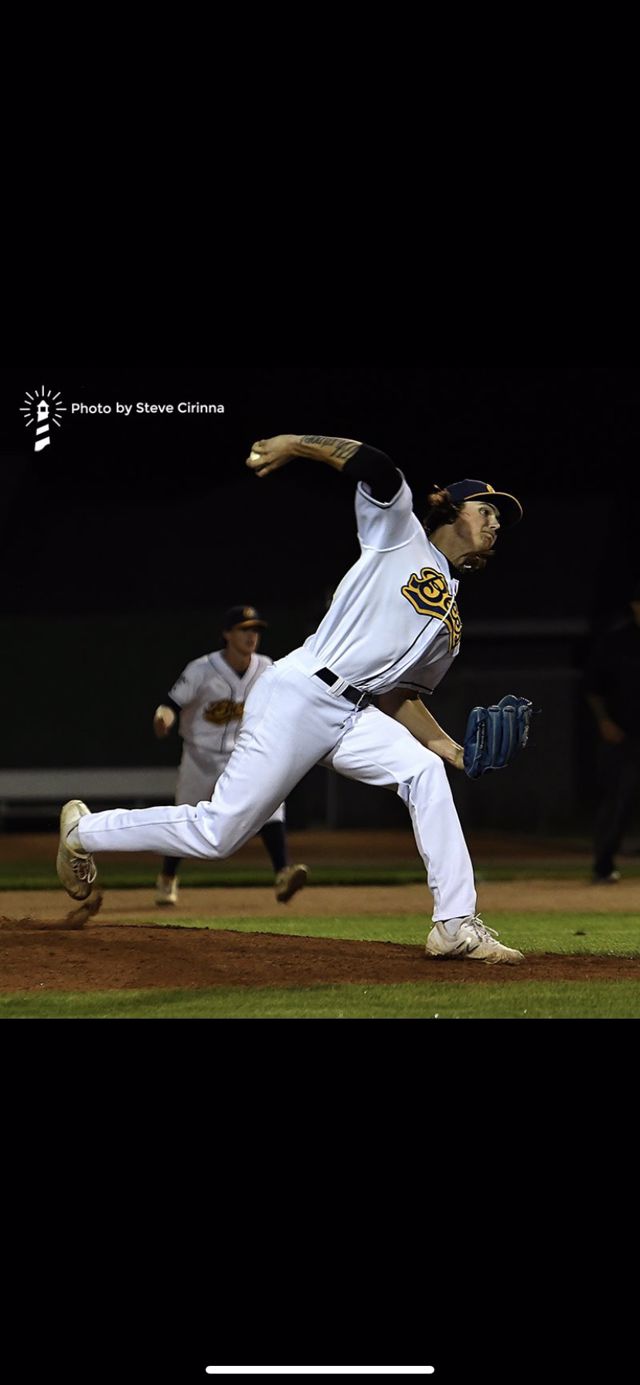 Athlete profile featured image number 3 of 4