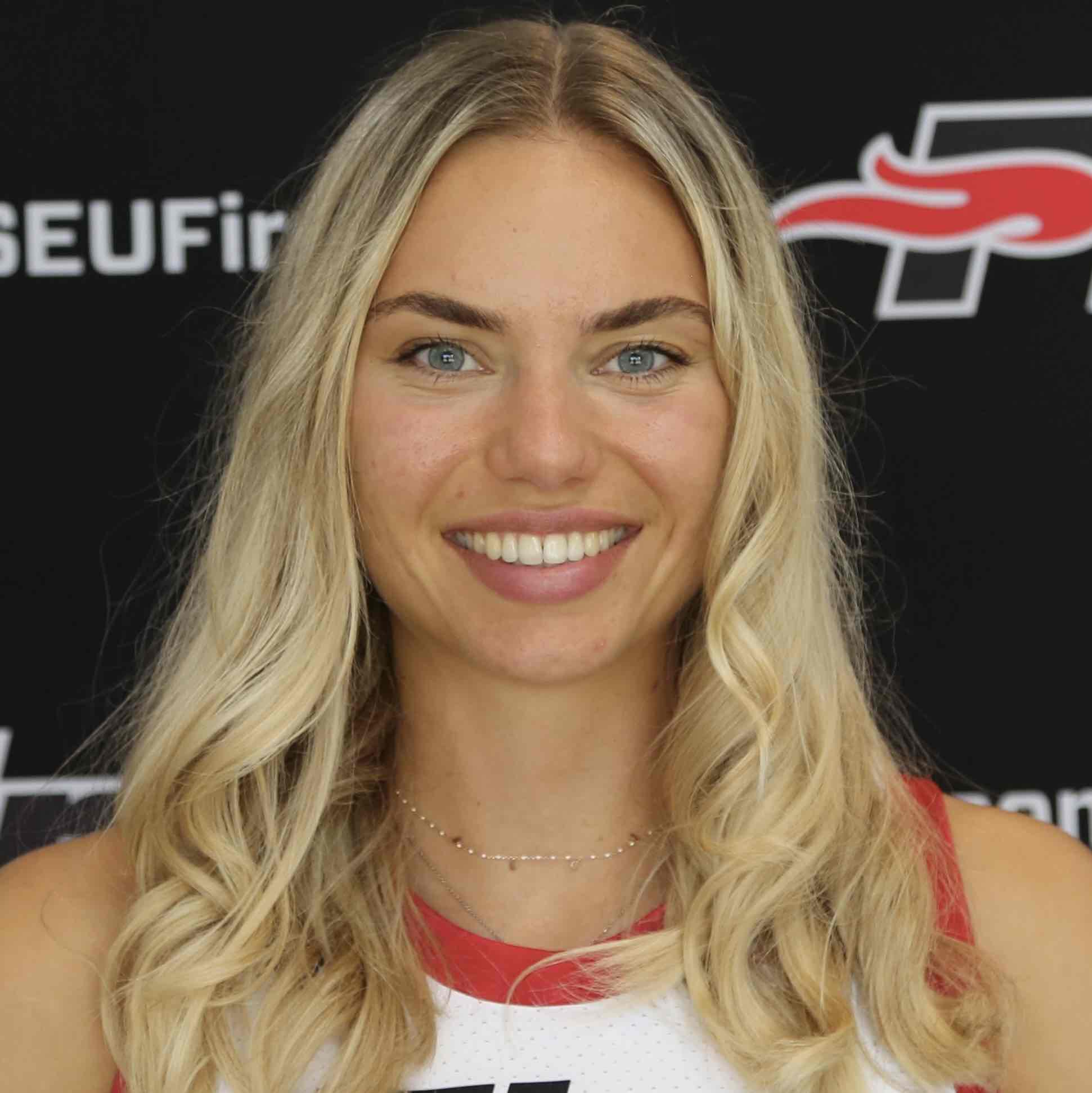 Anja Knoflach athlete profile head shot