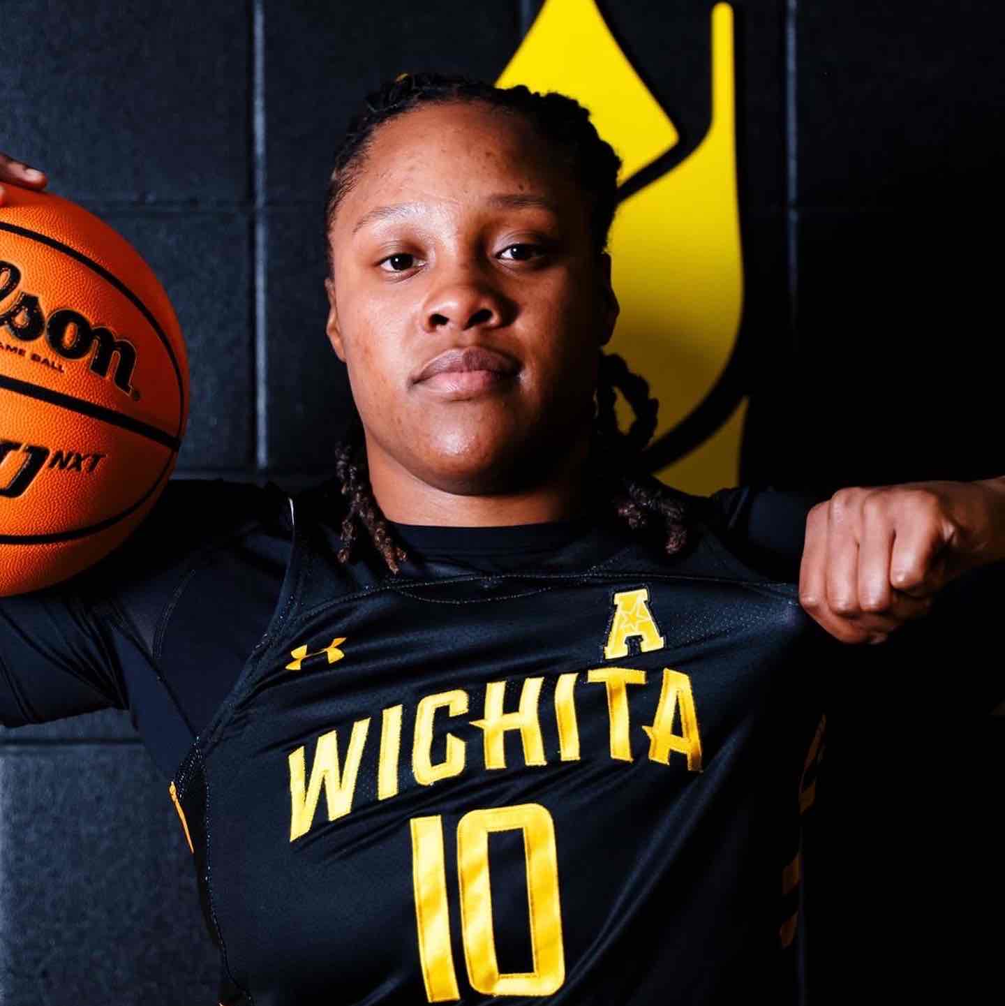 Curtessia Dean athlete profile head shot