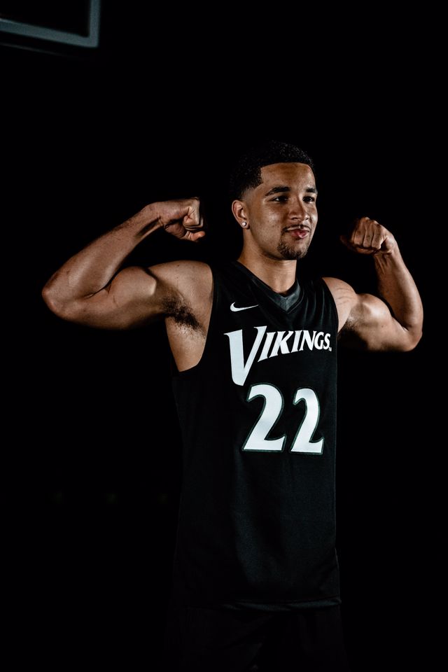 Athlete profile featured image number 4 of 4