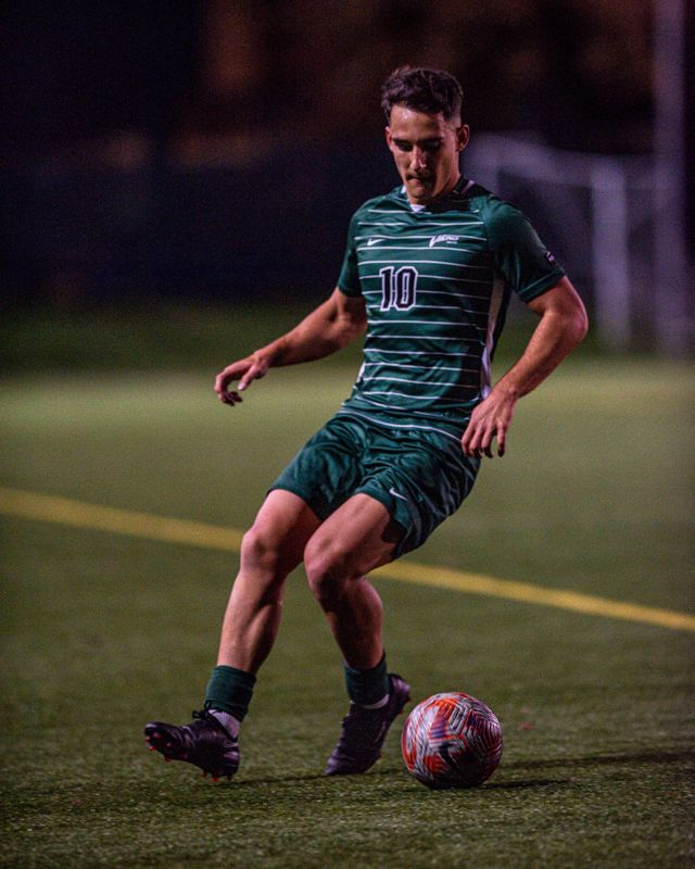 Athlete profile featured image number 2 of 5