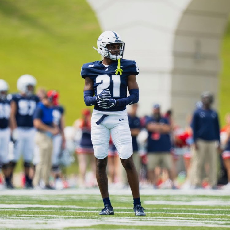 Malik Thornton athlete profile head shot