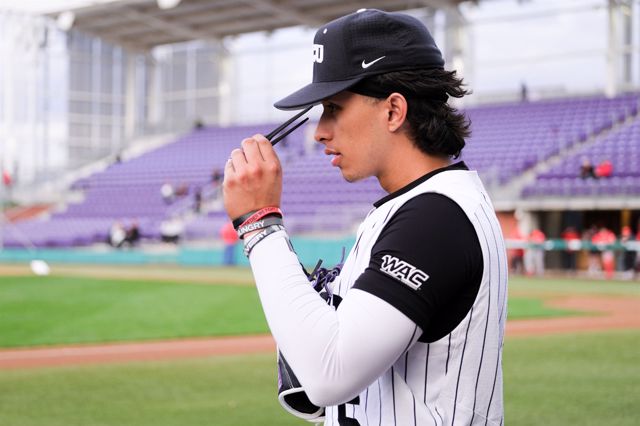 Athlete profile featured image number 1 of 5