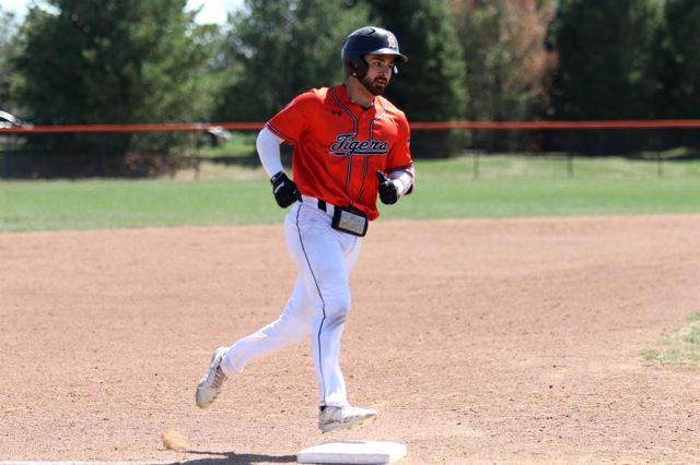 Athlete profile featured image number 2 of 5