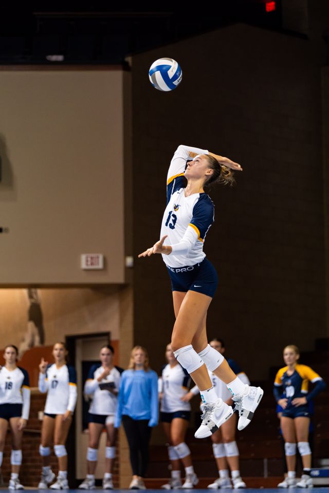 Athlete profile featured image number 3 of 4
