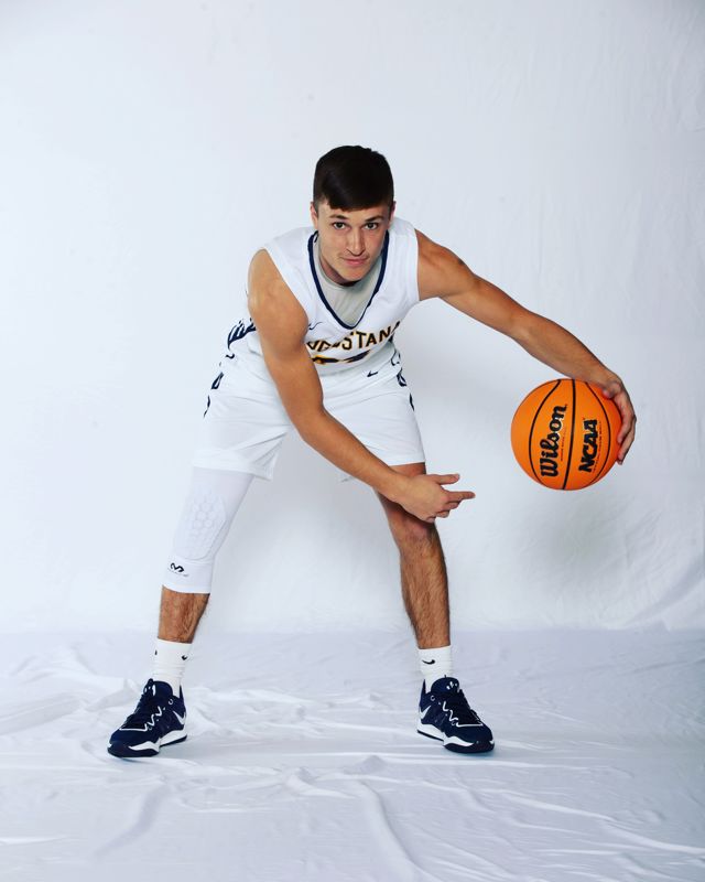 Athlete profile featured image number 2 of 4