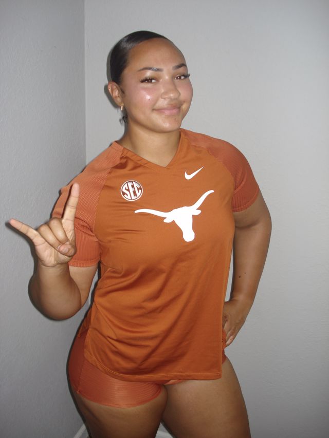 Athlete profile featured image number 1 of 5