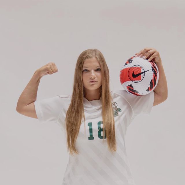 Athlete profile featured image number 1 of 6