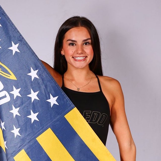Annie Bartlett athlete profile head shot