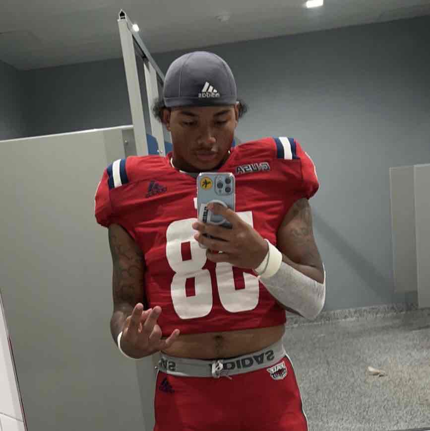 De’Aris Thomas athlete profile head shot