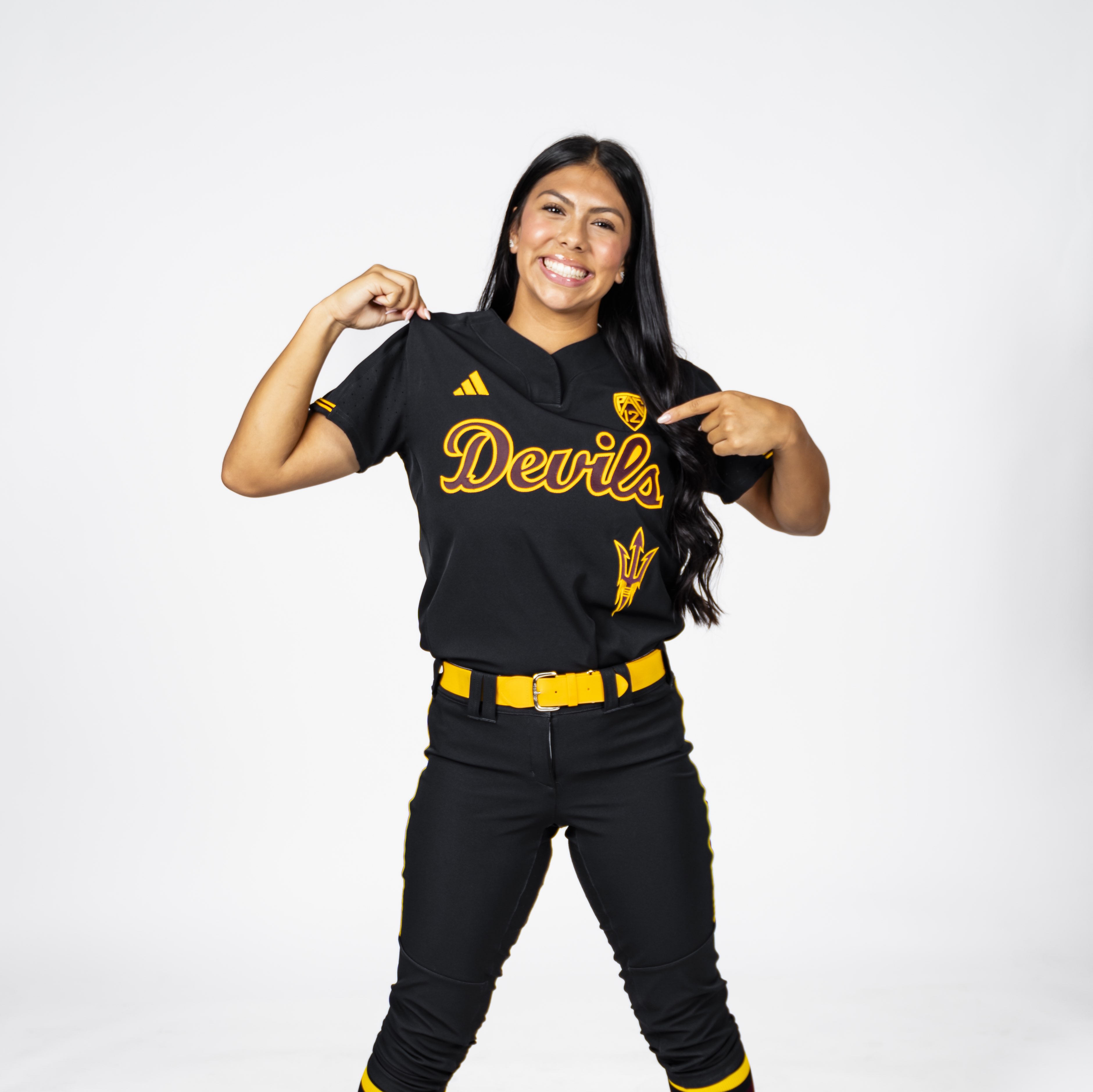 Sydney Saenz athlete profile head shot