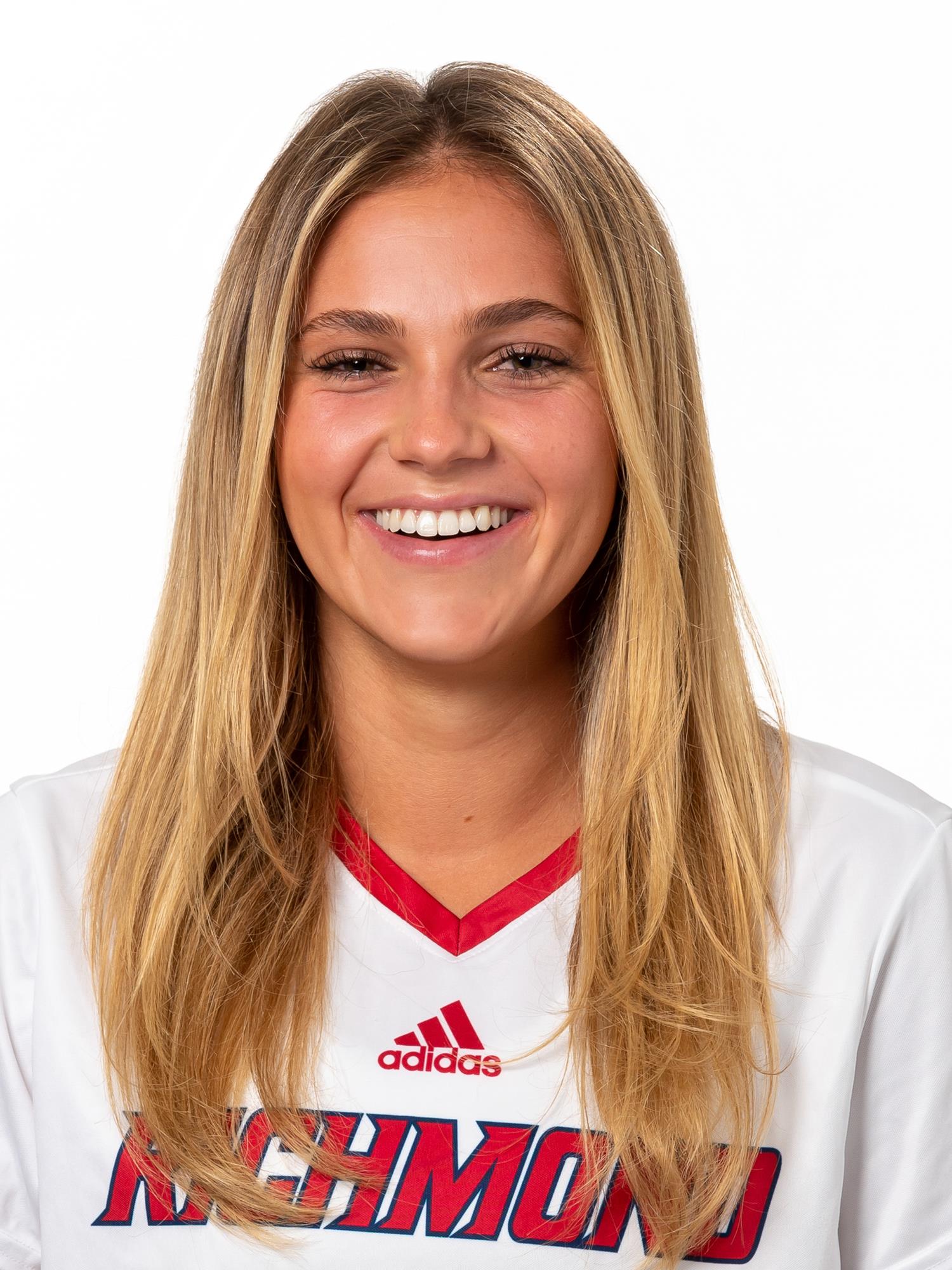 Elle Dziadzio athlete profile head shot