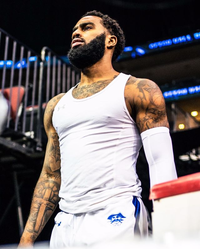Athlete profile featured image number 3 of 5
