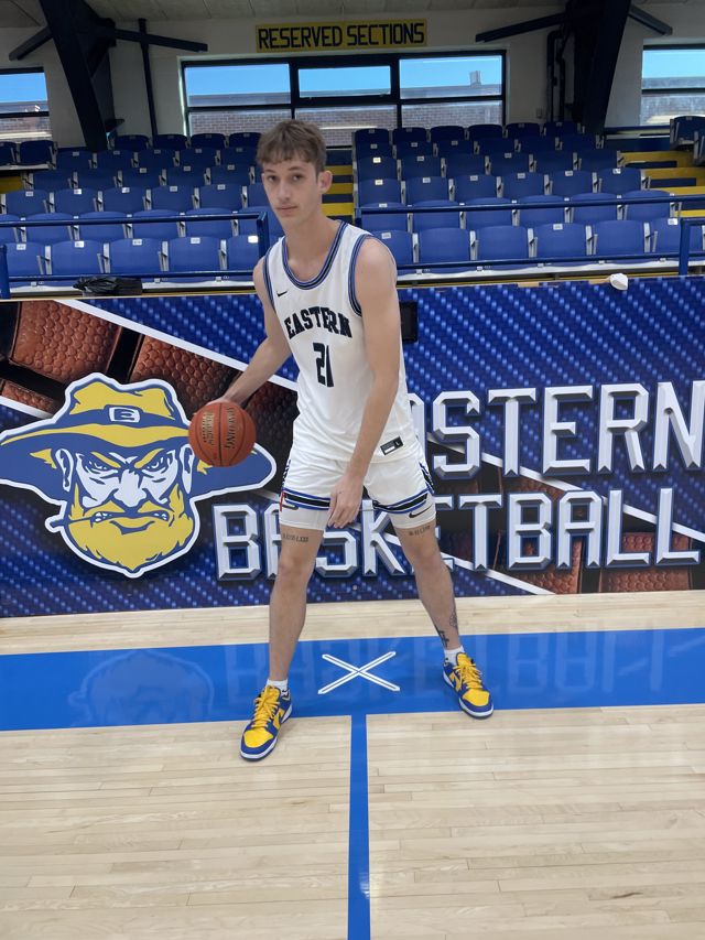 Athlete profile featured image number 2 of 4
