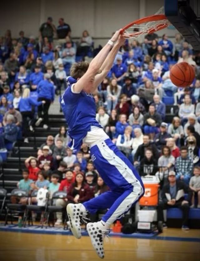 Athlete profile featured image number 3 of 4