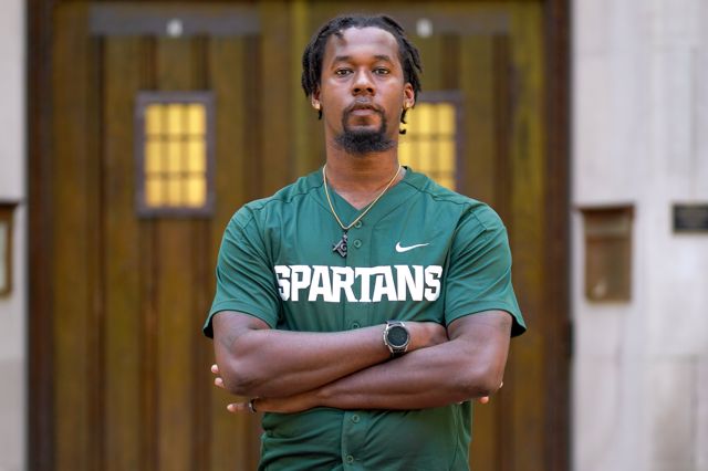 Athlete profile featured image number 2 of 4