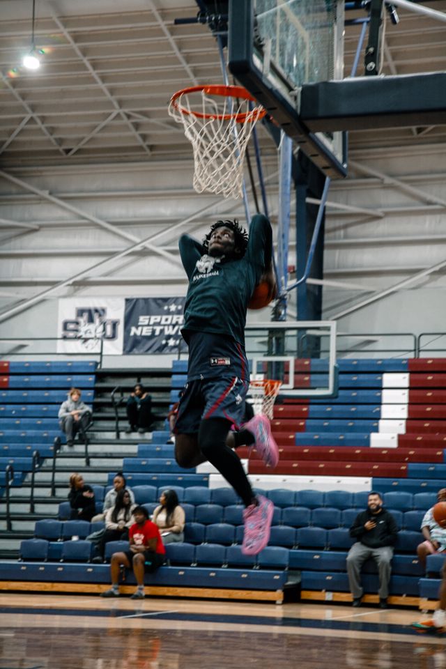 Athlete profile featured image number 1 of 4