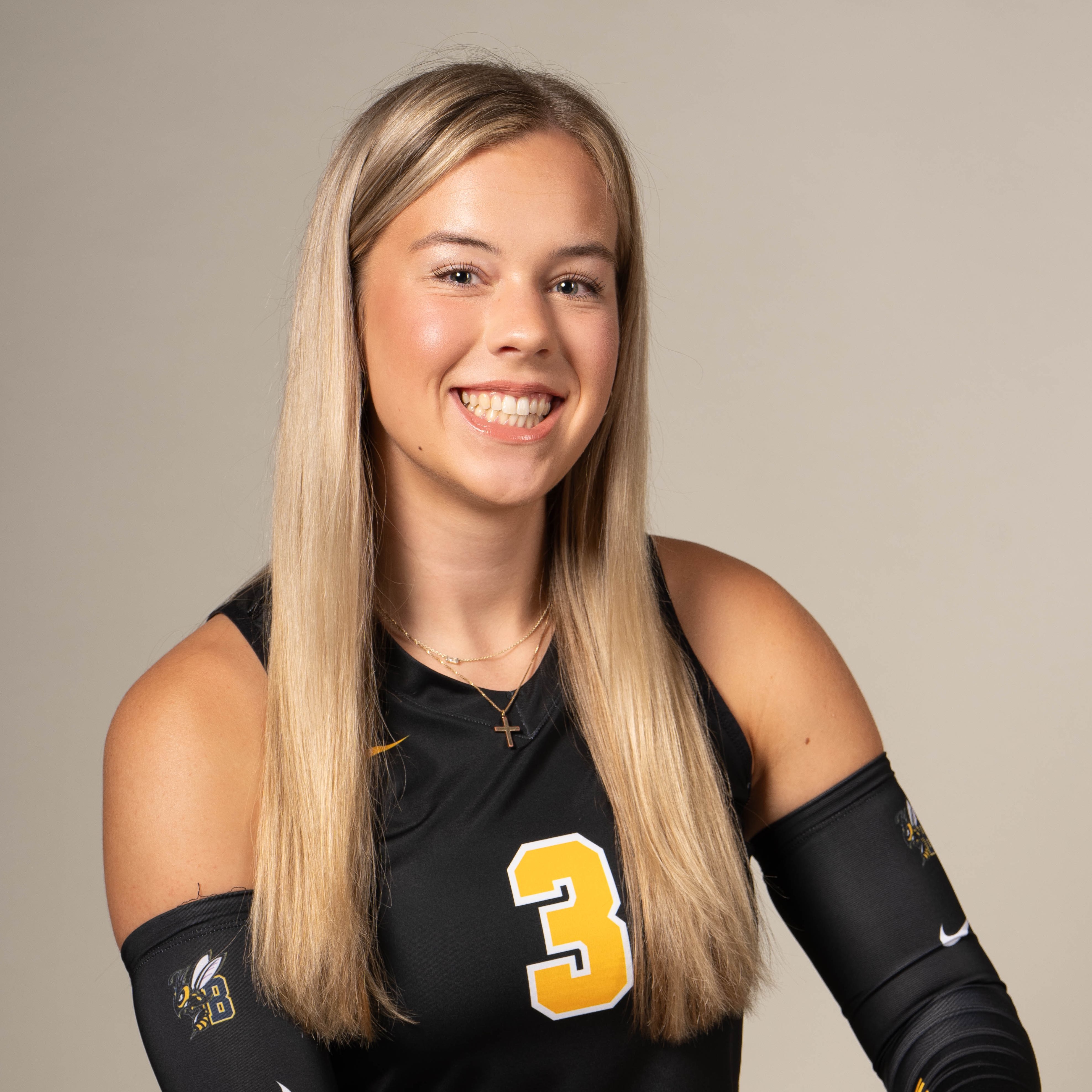 Stella Scott athlete profile head shot
