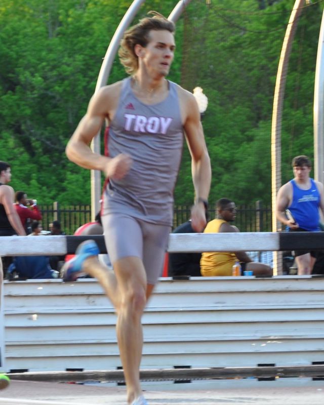Athlete profile featured image number 10 of 10