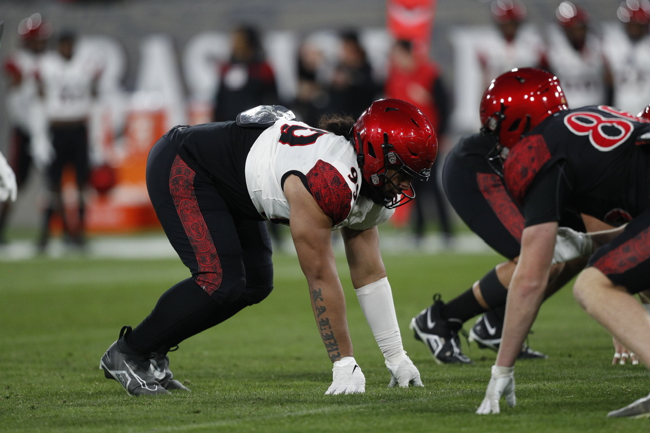 Tupu Alualu athlete profile head shot