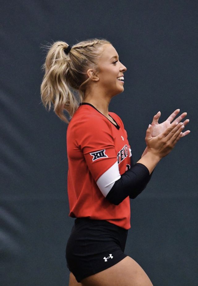 Athlete profile featured image number 1 of 5