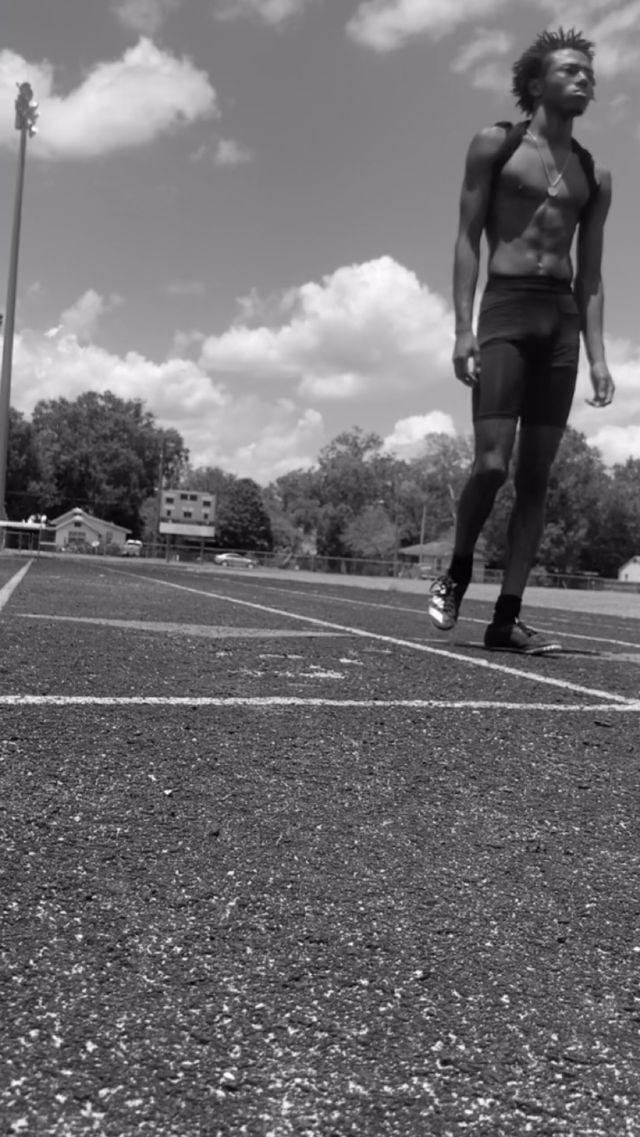 Athlete profile featured image number 1 of 5