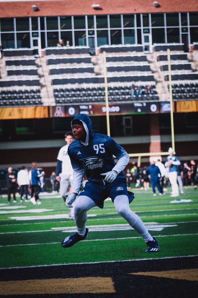 Athlete profile featured image number 1 of 4