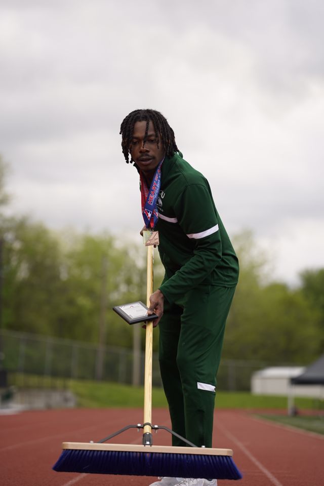 Athlete profile featured image number 3 of 10