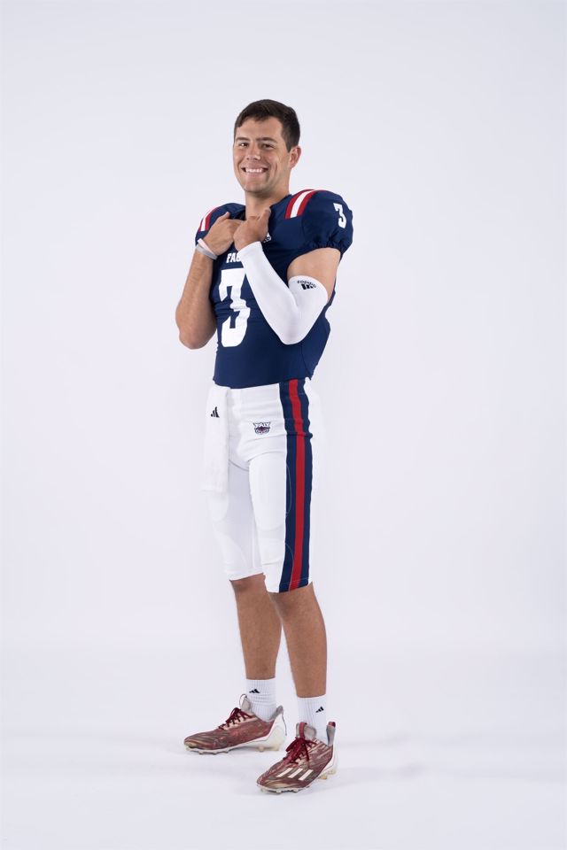 Athlete profile featured image number 2 of 4