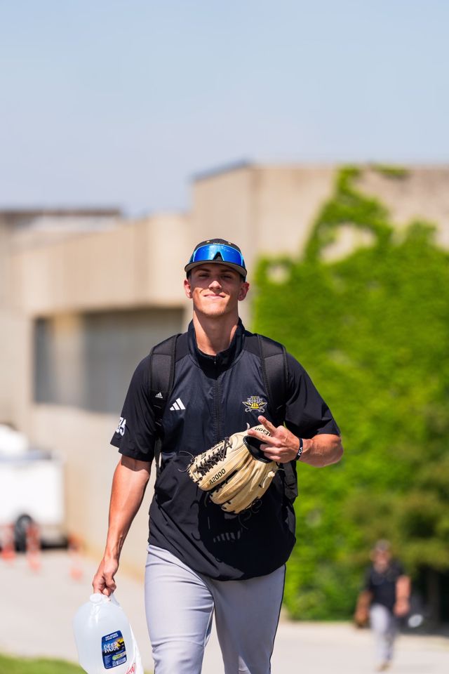 Athlete profile featured image number 4 of 4
