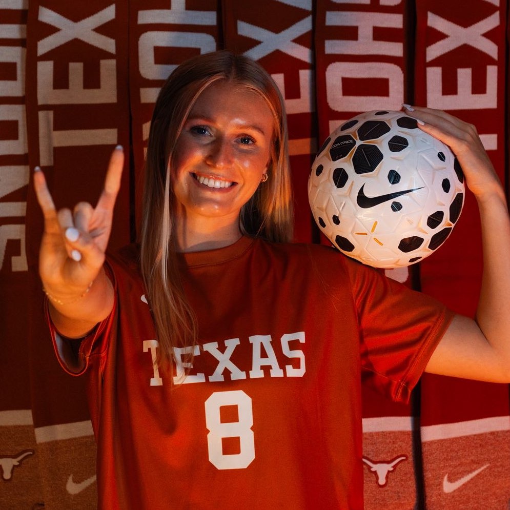 Carly Montgomery athlete profile head shot