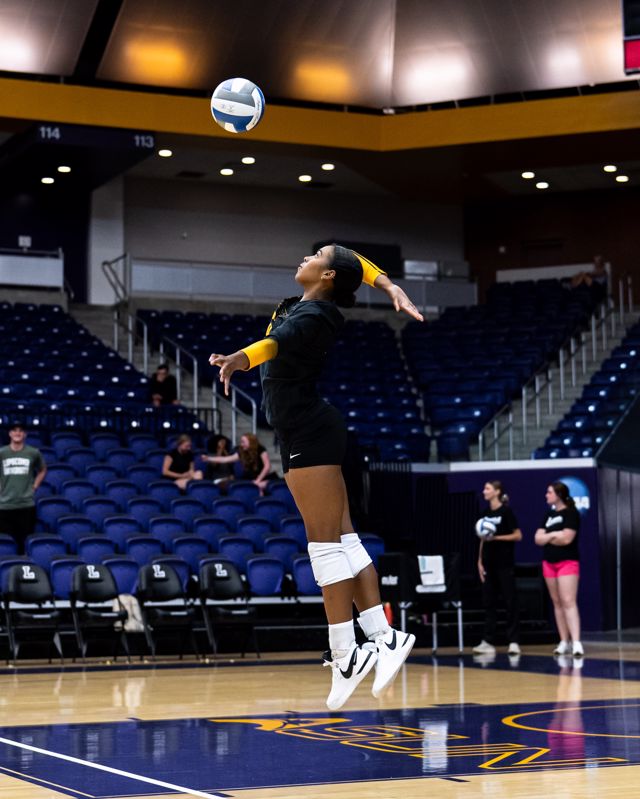 Athlete profile featured image number 1 of 4