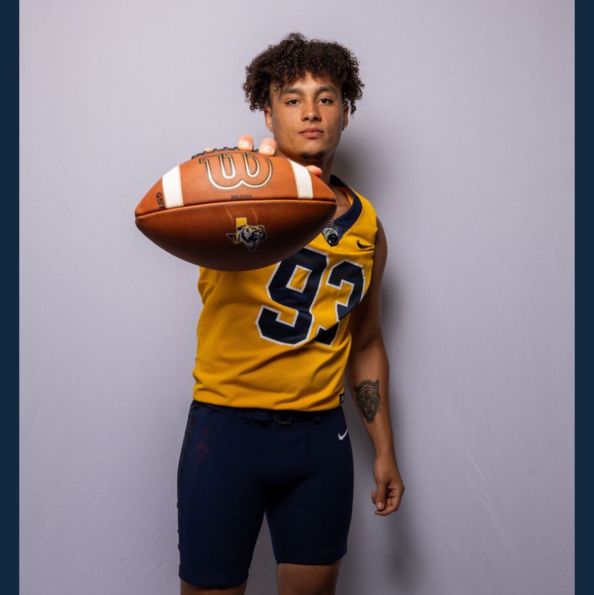 Devin Applewhite athlete profile head shot