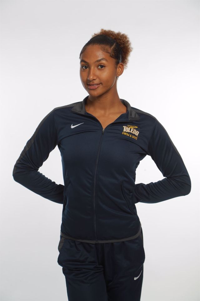 Athlete profile featured image number 3 of 5