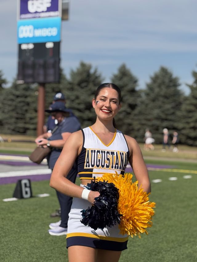Athlete profile featured image number 1 of 7