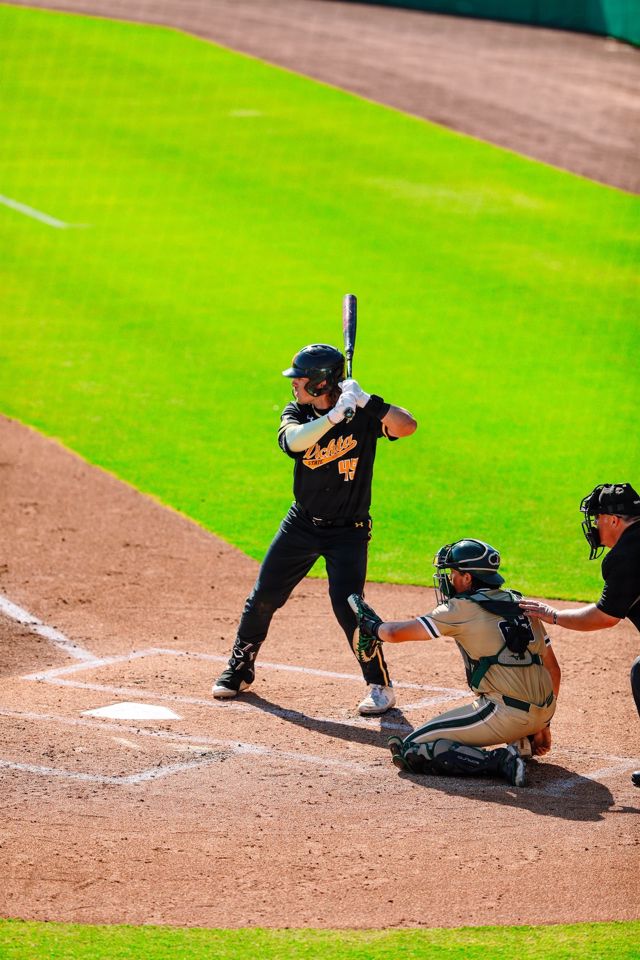 Athlete profile featured image number 2 of 8