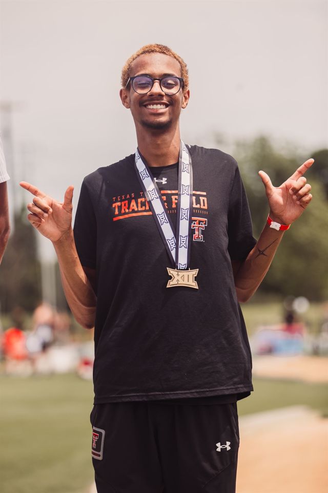 Athlete profile featured image number 3 of 4