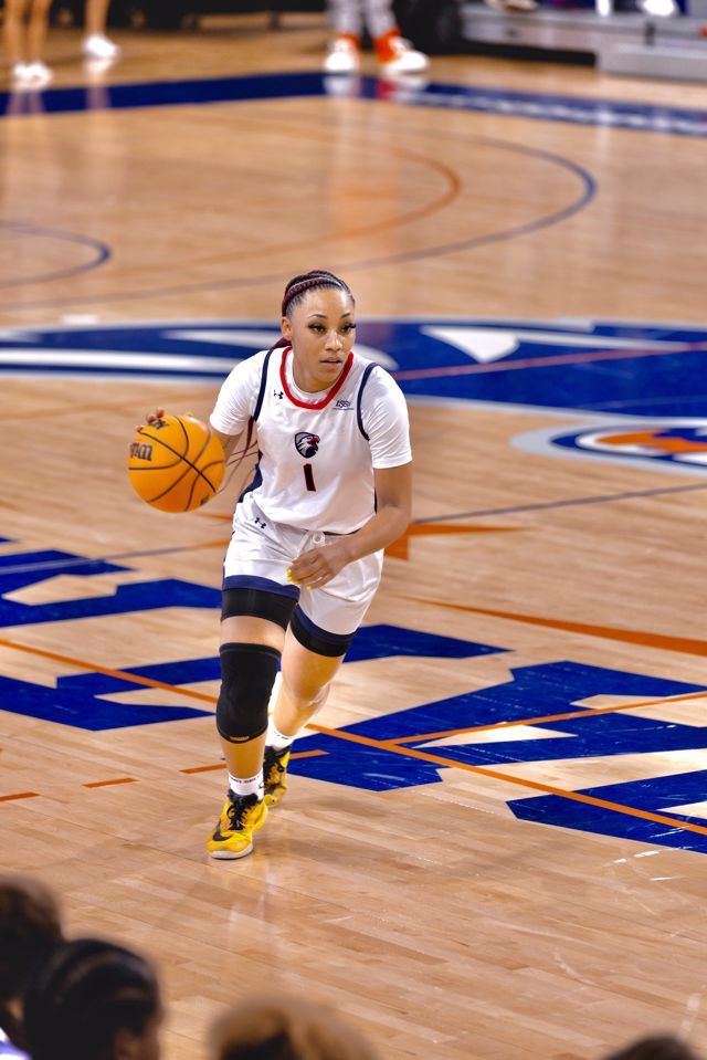 Athlete profile featured image number 3 of 4