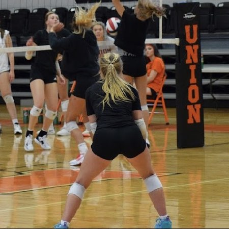 Sydney Worde athlete profile head shot